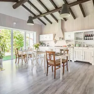 La Dolce Casa Di Bed & Breakfast